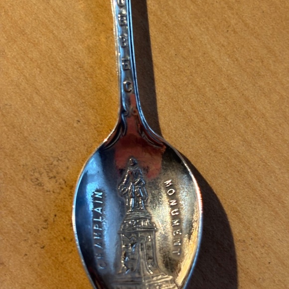 Sterling Champlain Monument Quebec Souvenir Spoon - Picture 3 of 6